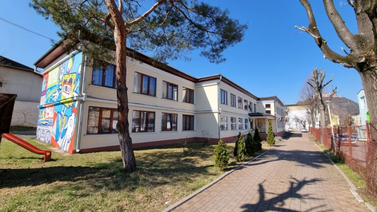 Încă o grădiniță renovată în Deva