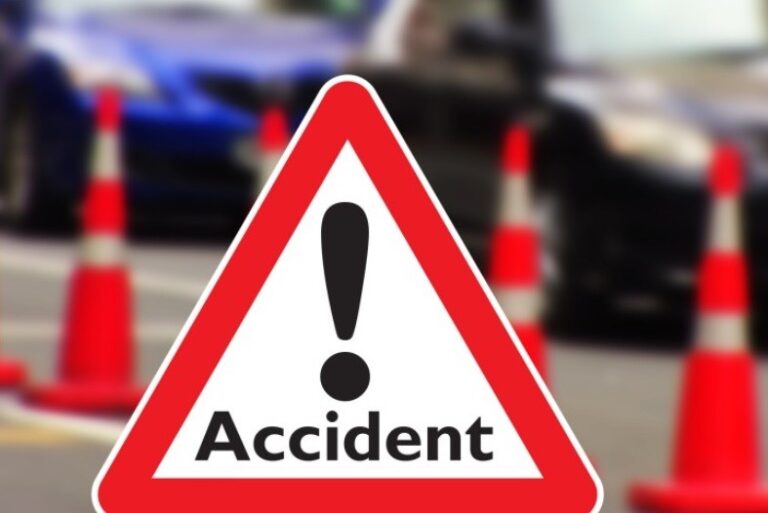 Accident cu două autotrenuri şi şase autoturisme, pe autostrada A1
