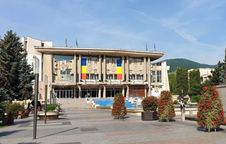 Încep înscrierile la Festivalul Concurs Național de Muzică Pop pentru Copii și Adolescenți „DEVA MUSIC STAR”