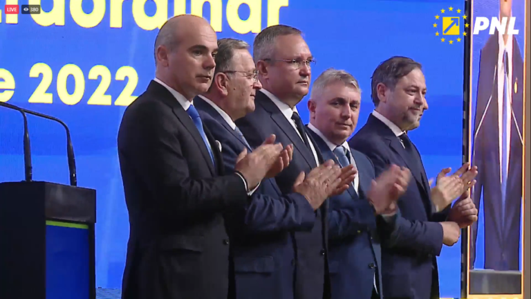 Congresul PNL: Tot mai bine decât nimic, măcar n-au mimat democraţia