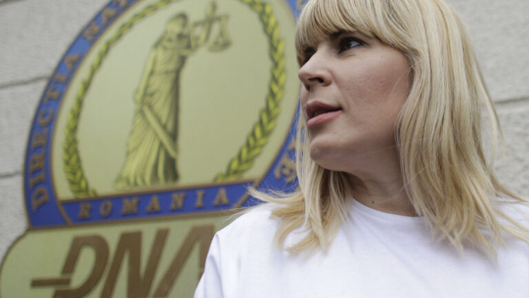 Elena Udrea, condamnată definitiv la 6 ani de închisoare cu executare. A fugit din ţară şi a fost prinsă în Bulgaria