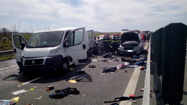 ACCIDENT GRAV pe autostrada A1, între Deva şi Nădlac, coliziune în lanţ!