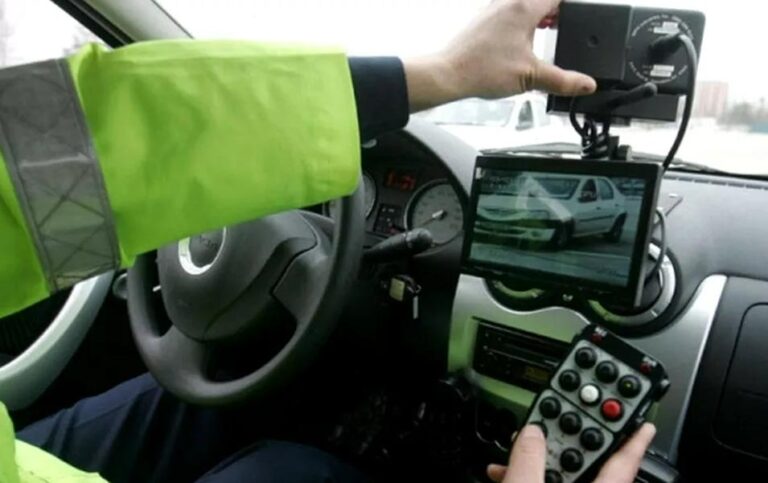 Circulație: AMENZI de peste 27.000 de lei date de polițiști în Deva, în doar două ore