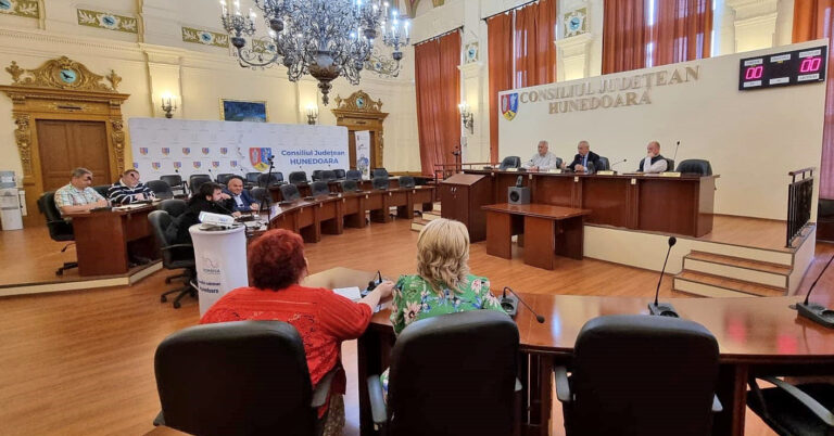Consiliul Județean Hunedoara investește în aparatură medicală performantă