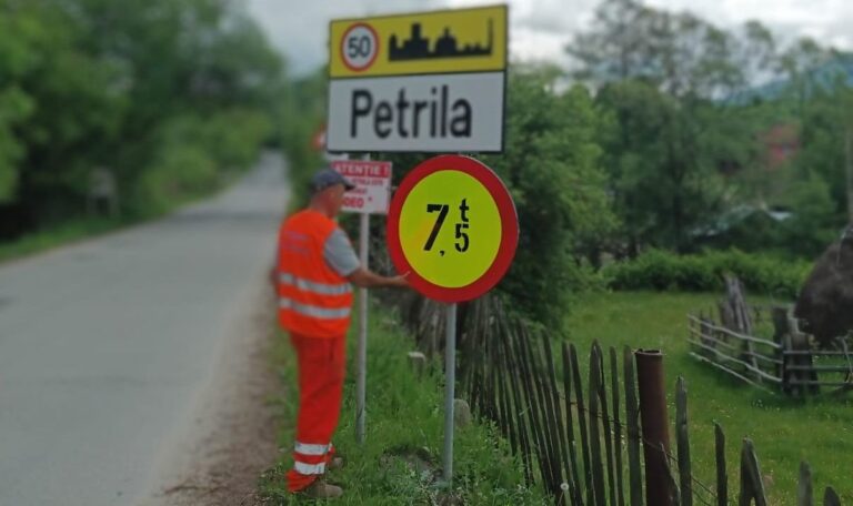 Restricție de circulație pe un sector de drum din județul Hunedoara pentru autovehicule grele