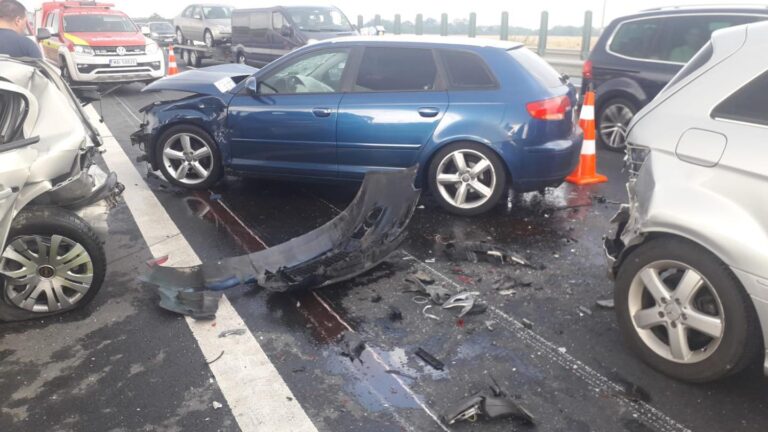 Accident în lanţ cu 5 autoturisme pe autostrada A1 la Margina, pe sensul Timişoara-Deva