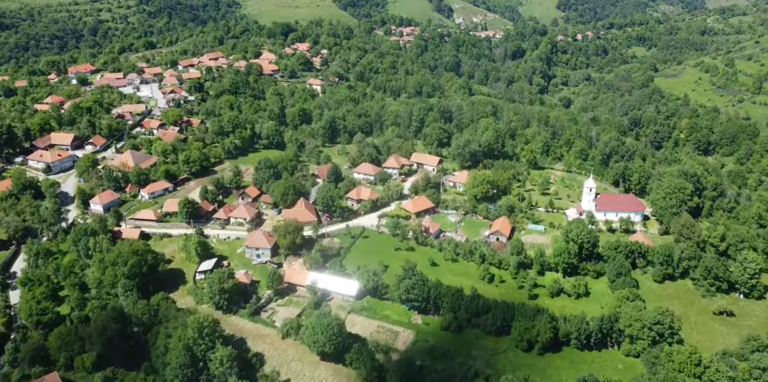 Doi localnici care tușesc au băgat comuna Lelese în SCENARIUL ROȘU COVID