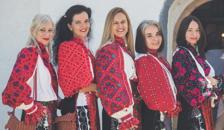 Se caută MISS PĂDUREANCA la Festivalul Plăcintelor Pădurenești. Unde se pot înscrie doritoarele