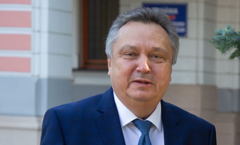 Senatorul PNL Vasilică Potecă, necruțător cu propriul partid: ”Va veni vremea aia când ne va fugări lumea pe stradă”
