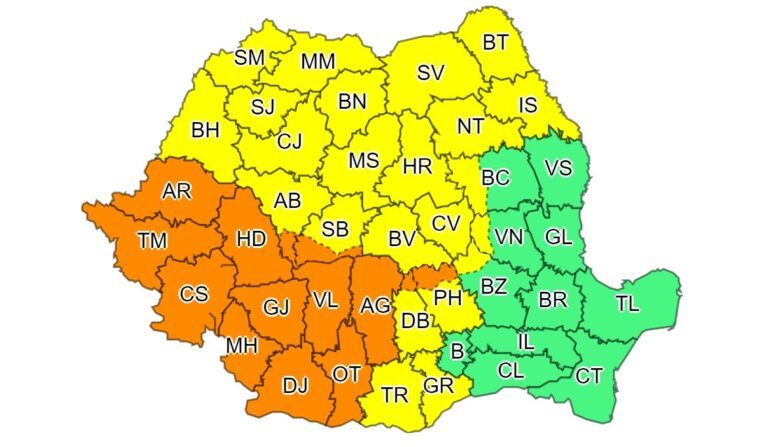 Astăzi vin din nou FURTUNILE. COD PORTOCALIU: vijelii, averse torențiale, descărcări electrice