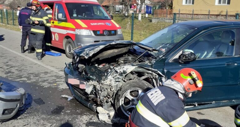 DUMINICĂ 13: Accidente rutiere în Valea Jiului, la Petrila şi Petroşani
