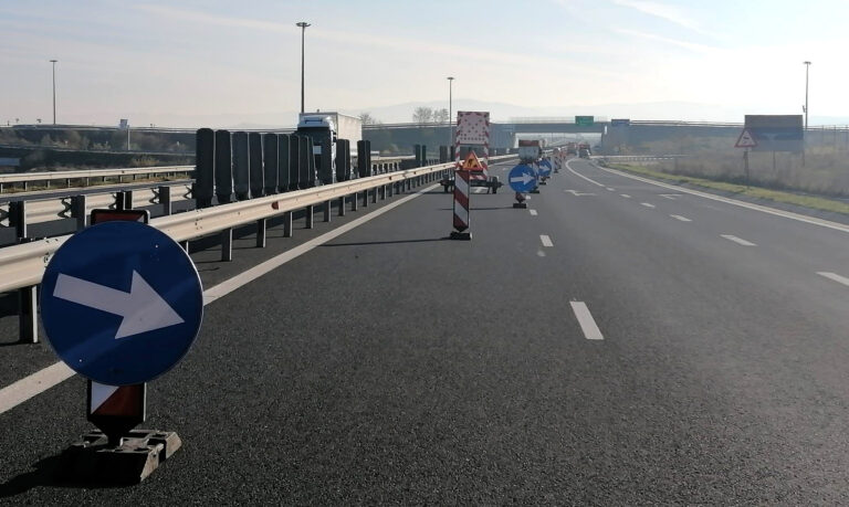RESTRICŢII de circulaţie în nodul rutier Margina, autostrada A1, pe sensul Nădlac – Deva. Trafic deviat