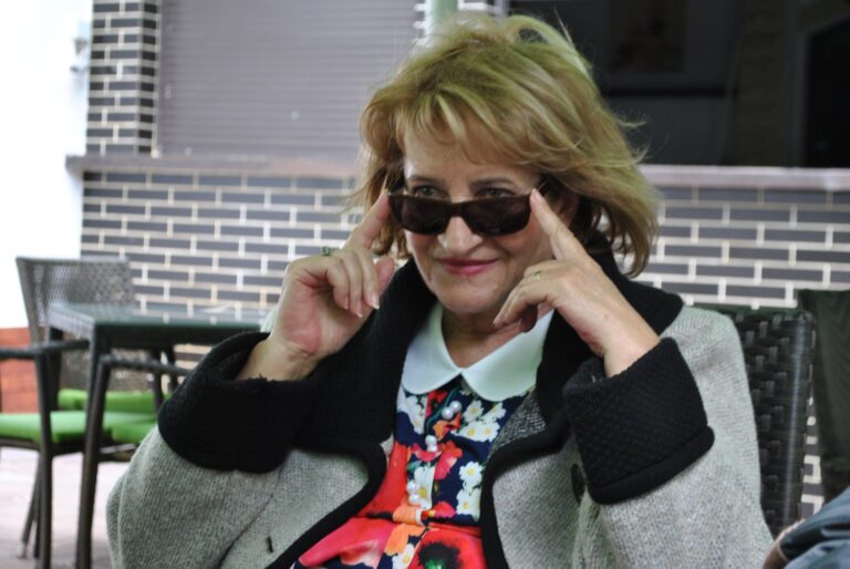 Lansare de carte: DANSEAZĂ ȘI TACI – Silvia Beldiman
