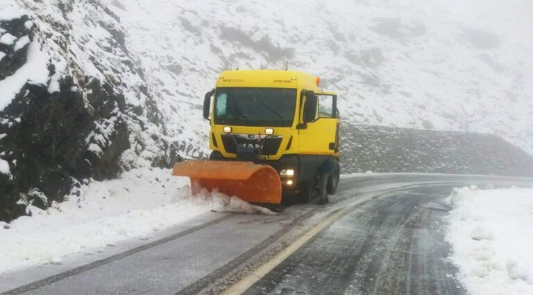 CIRCULAȚIE INTERZISĂ pe Transfăgărășan și Transalpina, începând din această dimineață
