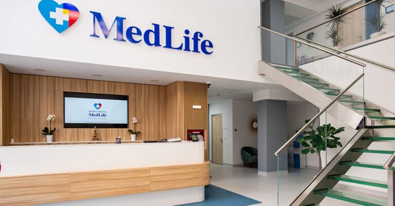 Hyperclinica MedLife a fost inaugurată oficial la Deva. Ce servicii oferă şi care sunt medicii care lucrează aici