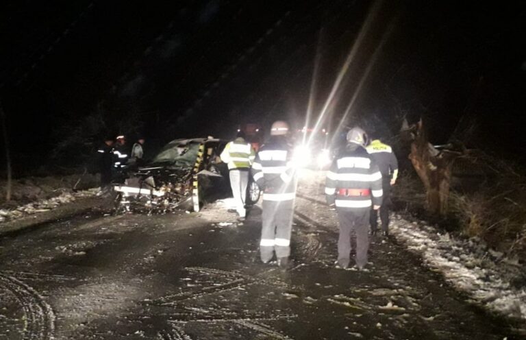 ACTUALIZARE: Accident grav în Haţeg, un bărbat a murit. Şoseaua a fost blocată între Haţeg şi Toteşti timp de două ore