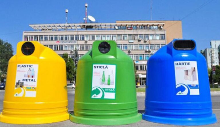Hotărâre MAJORĂ în scandalul gunoaielor din judeţ. Ce au decis primarii. Vor pierde oamenii banii daţi în avans?