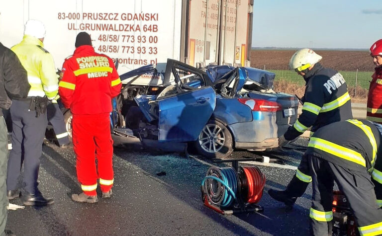 ACCIDENT GRAV pe autostrada A1, aproape de granița cu Ungaria. O persoană a decedat, traficul este restricționat