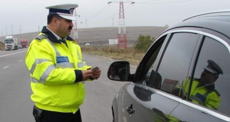 Doi șoferi au fost depistați de polițiștii hunedoreni că NU au consumat băuturi alcoolice