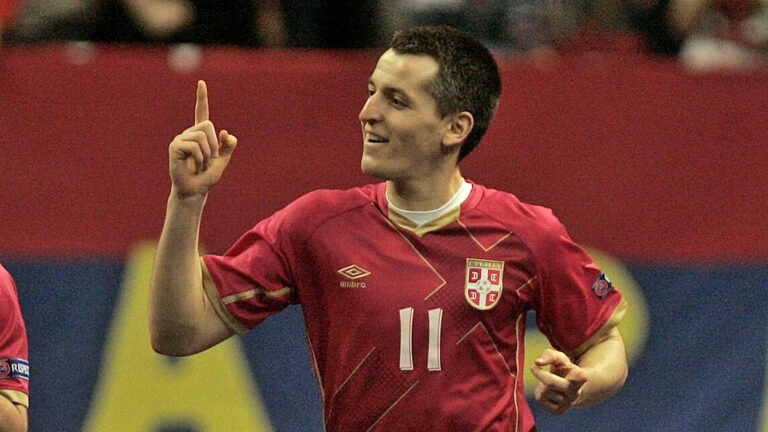 Un nou transfer TARE la Deva: Internaţionalul sârb Miloš Simić va juca la echipa de FUTSAL a CSM