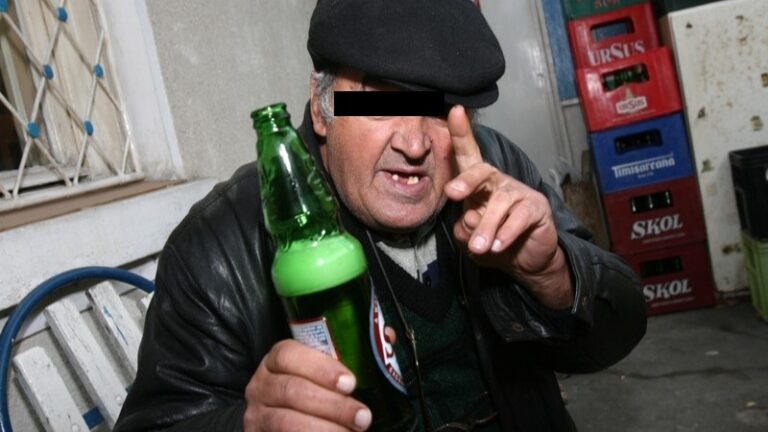 Tataie A TRAS TARE la măsea și s-a făcut ZMEU. L-au prins când conducea beat prin Hunedoara
