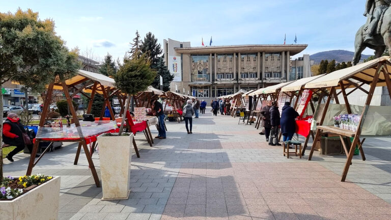 Târgul de Mărțișor se deschide la Deva sâmbătă, 24 februarie