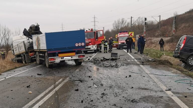 ACCIDENT MORTAL între Simeria și Călan, la Batiz. CIRCULAȚIE BLOCATĂ pe DN 66