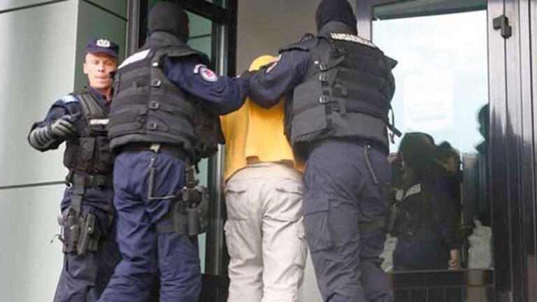 TRAFICANȚII DE DROGURI: Sami, Ninja, Bia și Alexandru, DUPĂ GRATII pentru 30 de zile