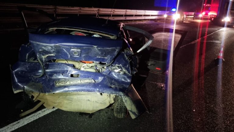Săptămâna începe cu un ACCIDENT pe autostradă, în zona Orăștie. Trei răniți transportați la Deva