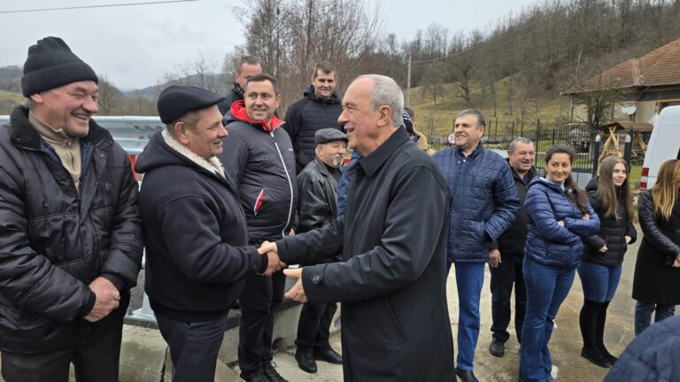 Două zone pitorești din județul Hunedoara au fost conectate printr-un drum modernizat