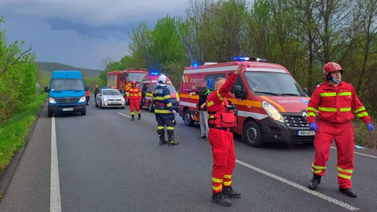Elicopterul SMURD a intervenit la Burjuc pentru a salva o fetiță de 10 ani, rănită în accident – VIDEO