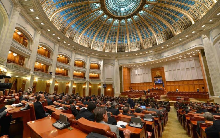 Alegerea primarilor în două tururi de scrutin, RESPINSĂ de plenul Camerei Deputaţilor