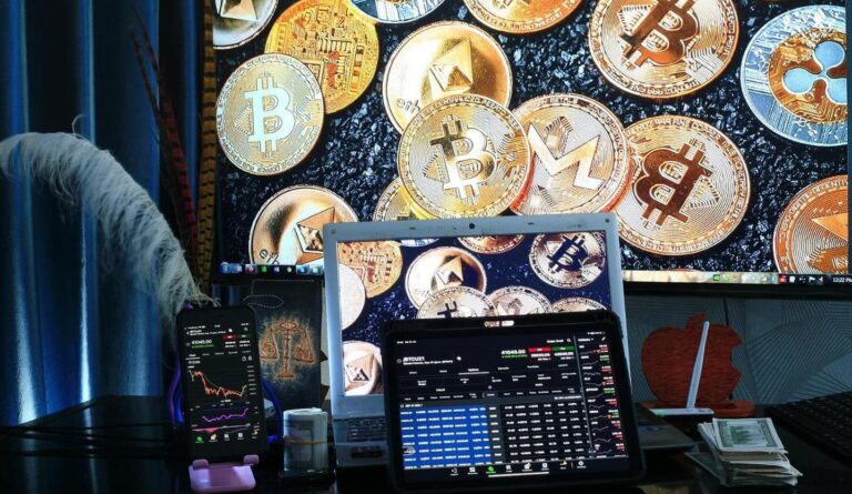 ANAF verifică tranzacţiile cu criptomonede. Se pregătesc de control VIDEOCHATURILE