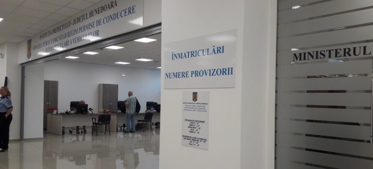 Poliţistă de la Înmatriculări Auto Hunedoara, condamnată definitiv pentru LUARE DE MITĂ