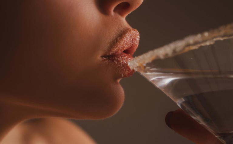 HAȚEG: O șoferiță de 28 de ani s-a tamponat cu o șoferiță de 38 de ani. Ghici care dintre ele era băută?