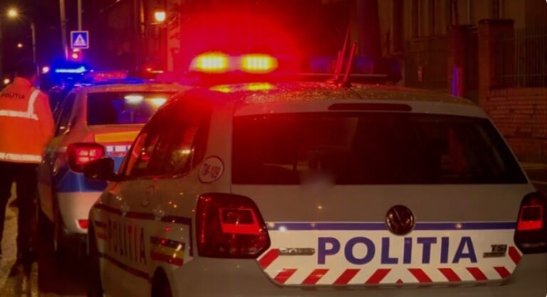 Au plimbat prafurile pe sub nasul polițiștilor din Deva, chiar de Ziua Independenței Naționale a României