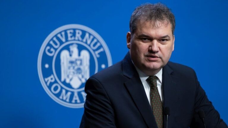 Ministrul Dezvoltării anunță REDUCEREA cu 20% a posturilor în administraţia publică locală