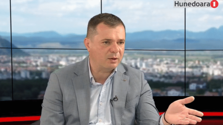 Primarul Lucian Rus anunță cutremur în Primăria Deva: 178 de posturi ar putea fi desființate