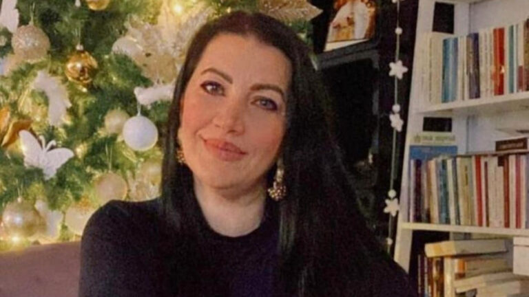 Laura Sârbu a înființat un ONG care reface punțile între persoanele aflate în detenție și copiii lor